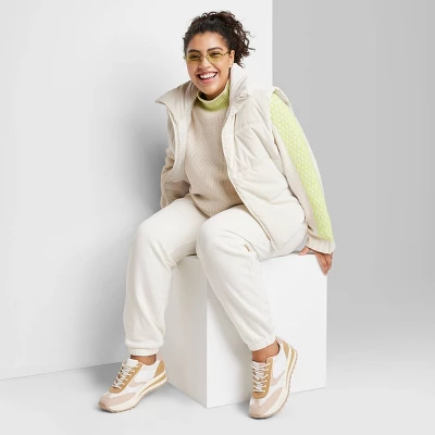 Women's Matte Cropped Puffer Vest - Wild Fable™ 3 Women's Matte Cropped Puffer Vest - Wild Fable™ - Image 3