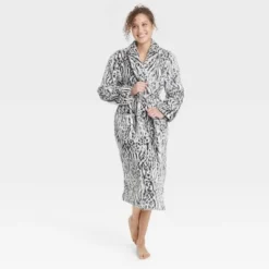 Women's Cozy Robe - Stars Above™ 9 Women's Cozy Robe - Stars Above™ -Women Clothing Shop GUEST 9fc597b3 f562 4f3c 9f97 ab80e5c65278